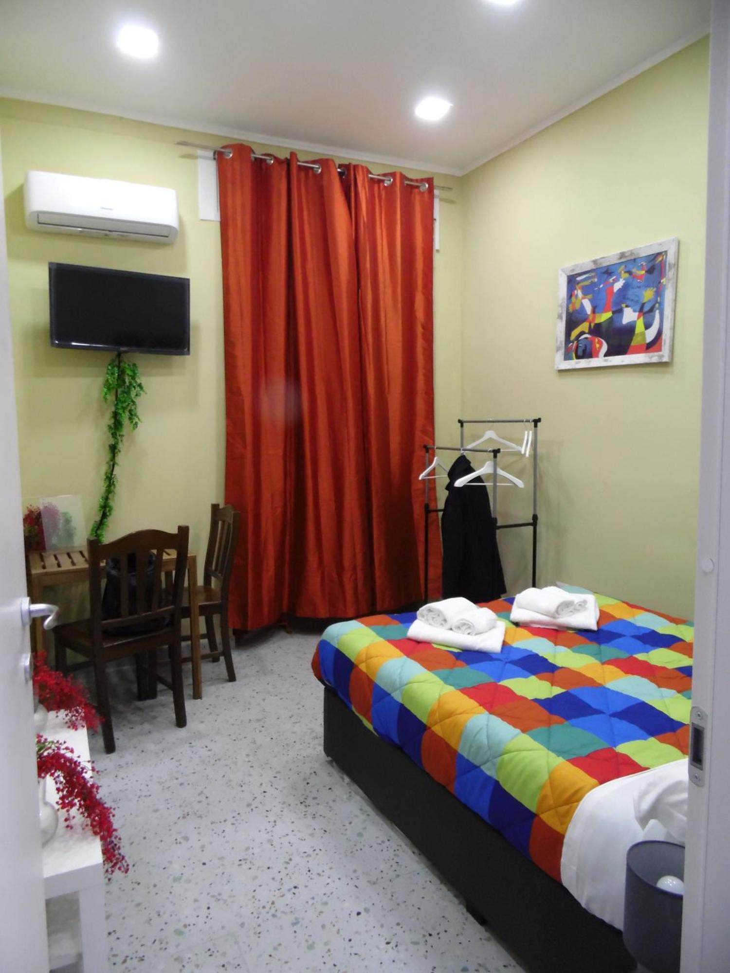 Mithra Apartment Centro Storico Naples Exterior photo